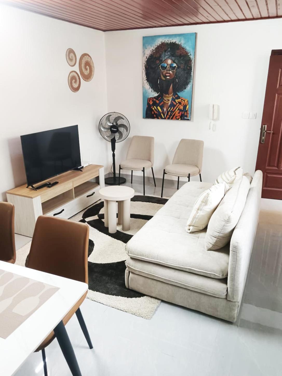 Appartement T3 Moderne Et Cosy, Riviera 3, 10min Mall